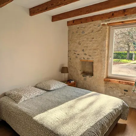 Rez-de-jardin Independant Dans Ferme Maraichere Bio Avec Grand Jardin Privatif Clos Et Arbore